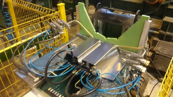 Pulverização de Graxa no Exterior de Tubo